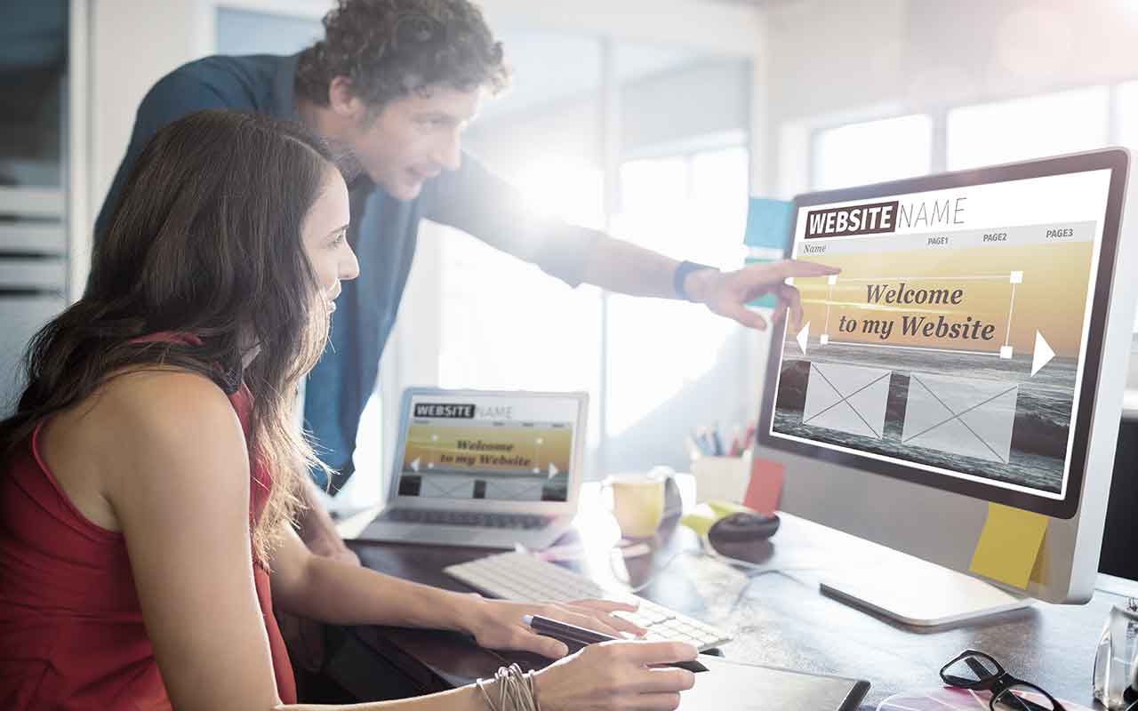 un directeur marketing virtuel